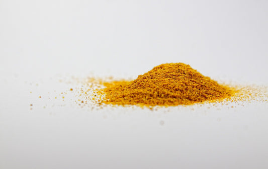 Turmeric and curcumin powder